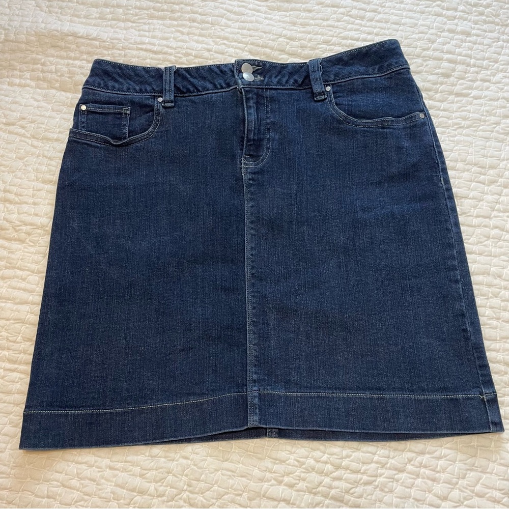 Denver Hayes Curve-tech Mid-rise Denim Skirt